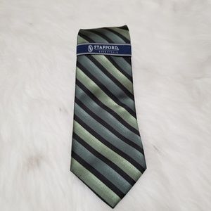 NWT Men's STAFFORD Essentials Necktie